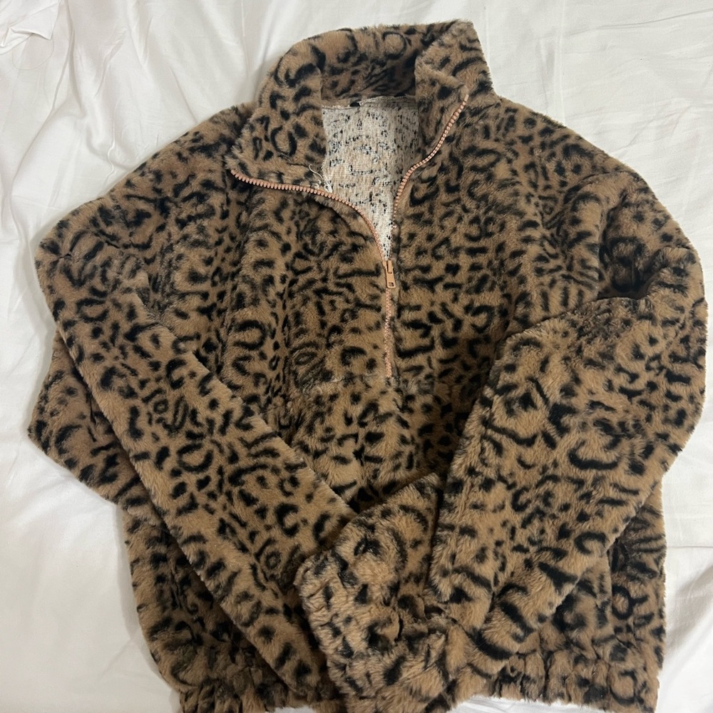 Faux fur leopard sweater
